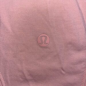 Salmon color lululemon tank